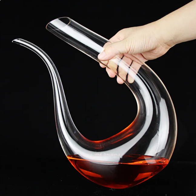 Crystal Wine Decanter – Lead-Free Glass U-Shaped Aerator