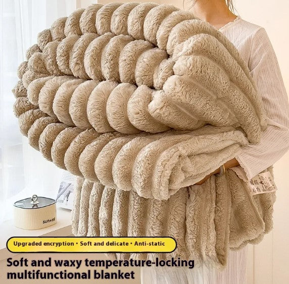 Luxury Velvet Blanket – Ultra Soft Lightweight All-Season Throw Blanket