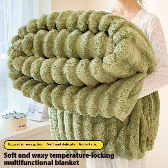 Luxury Velvet Blanket – Ultra Soft Lightweight All-Season Throw Blanket