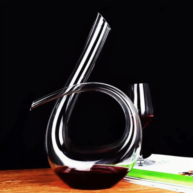 Crystal Wine Decanter – Lead-Free Glass U-Shaped Aerator