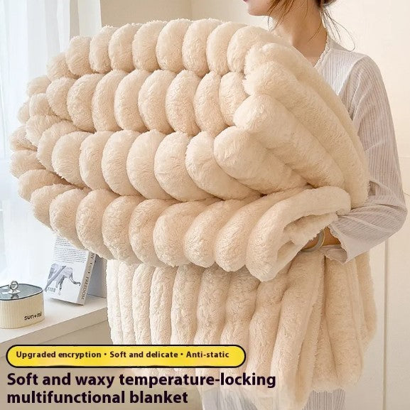 Luxury Velvet Blanket – Ultra Soft Lightweight All-Season Throw Blanket