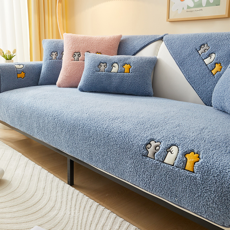 Cute Cartoon Lamb Velvet Sofa Cushion (1 Piece)